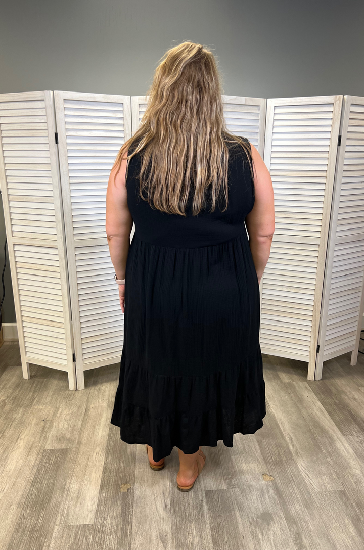 black plus size dress for nursing