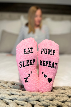 https://www.nursingqueen.com/cdn/shop/products/eatsleeppumprepeatsocks_b05ee32a-b018-4e09-8d17-2bcab3c53593_300x.png?v=1668979849