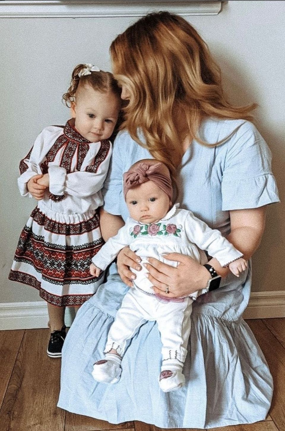 breastfeeding family photo